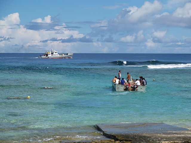 File:Tokelau barge.JPG