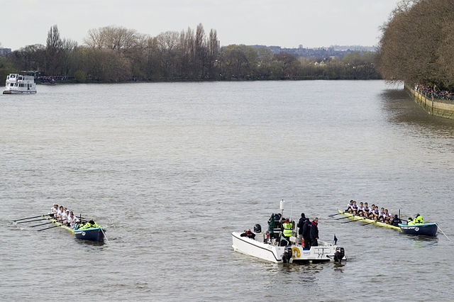 File:Start - 2009 Boat Race.jpg