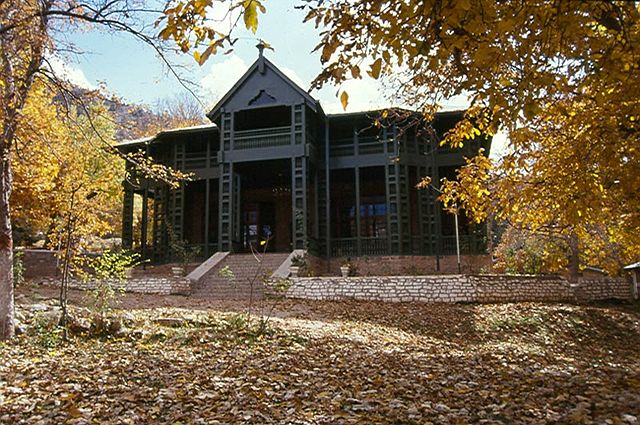 File:Quaid e Azam Residency, Ziarat,Pakistan.jpg