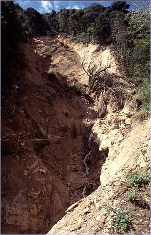 File:Mitch-San Juancito Mudslide.JPG