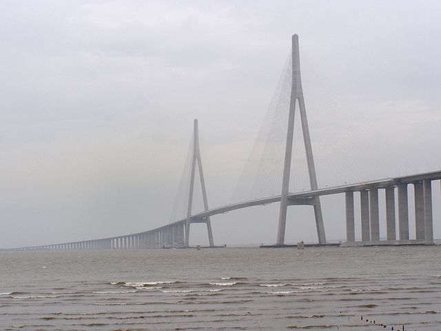 File:Sutong Bridge.jpg