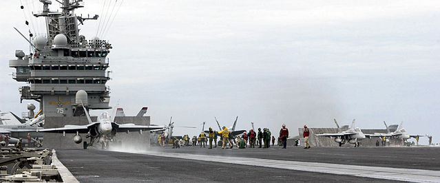 File:USS Harry S Truman (CVN-75) Flight Deck.JPG