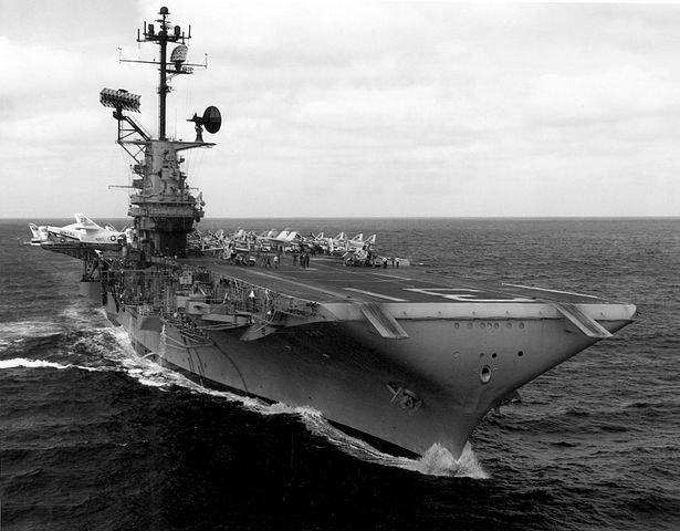 File:19641102 USS CVA-31 (h97344).jpg