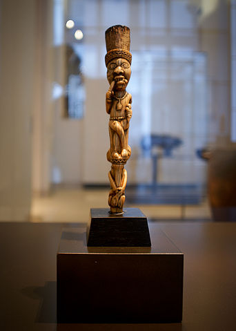 File:African Art, Yombe sculpture, Louvre.jpg