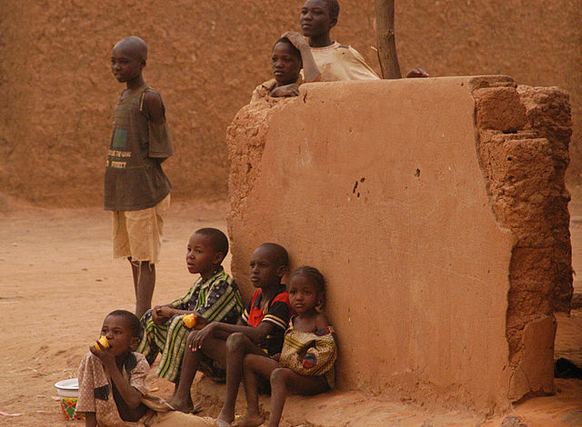File:Tahoua Niger Kids1 2006.jpg
