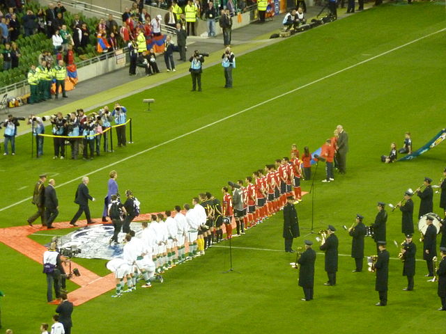 File:Ireland Armenia teams.jpg