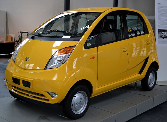 File:Tata Nano im Verkehrszentrum des Deutschen Museums.JPG