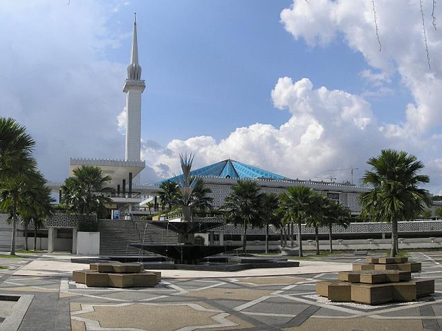 File:National Mosque KL 2007 pano.jpg