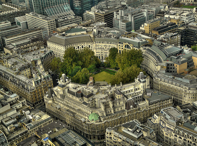 File:Finsbury Circus.jpg