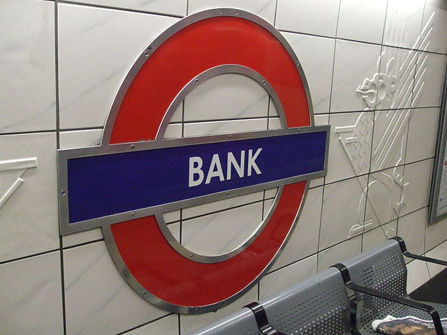 File:Bank station Central roundel.JPG