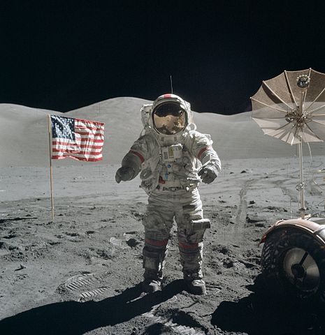 File:Apollo 17 Cernan on moon.jpg