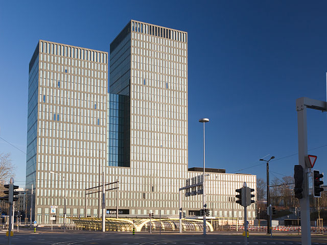 File:Zuerich Sunrise Tower 1.jpg