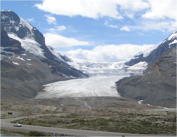 File:Athabasca Glacier BenWBell.jpg