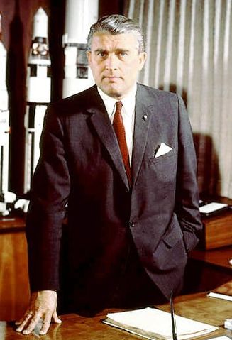 File:Wernher von Braun crop.jpg