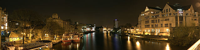 File:York night.JPG