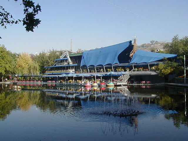 File:Aragast restaurant.jpg