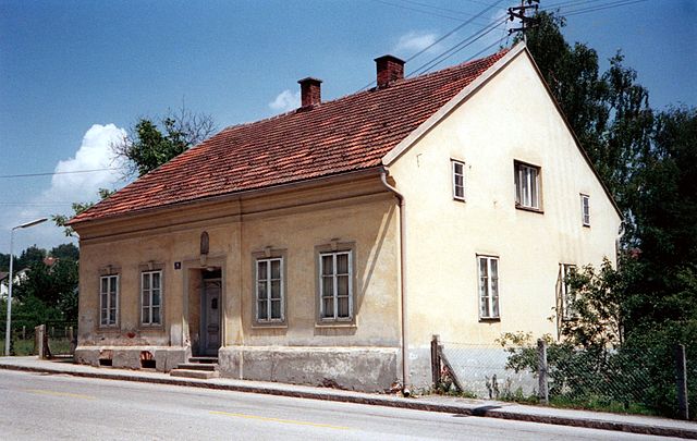 File:Hitler house in Leonding.jpg