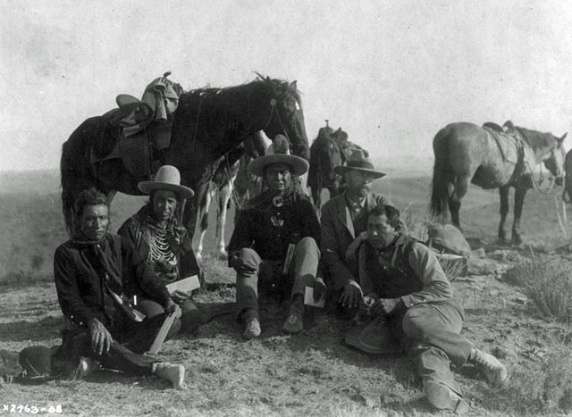 File:Edward Curtis with Crow Indians 1908.jpg