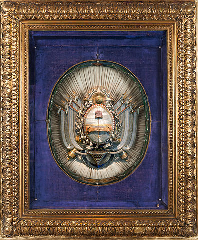 File:Museo del Bicentenario - Escudo de la Confederaci&oacute;n Argentina.jpg