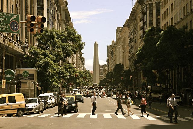 File:Corrientes Avenue 2.jpg
