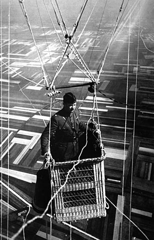File:World War I Observation Balloon HD-SN-99-02269.JPEG