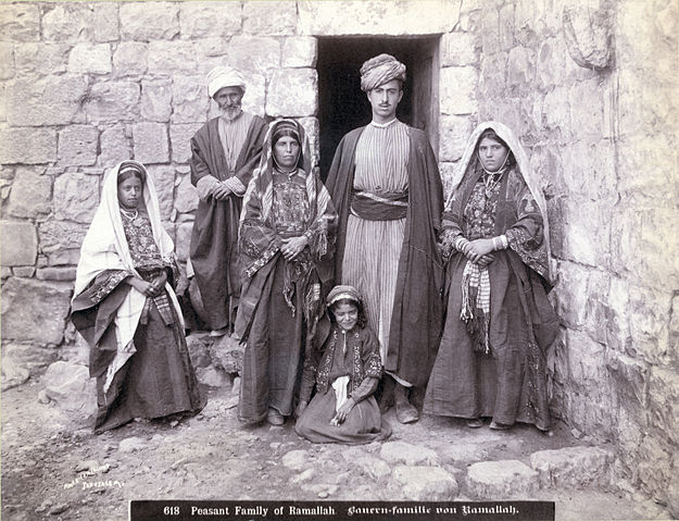 File:Peasant Family of Ramallah 1900-1910.jpg