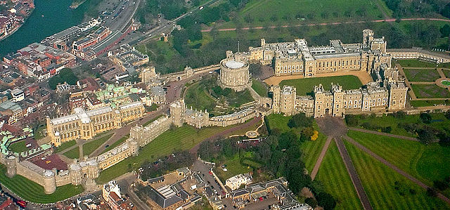 File:Windsor Castle from the Air wideangle.jpg