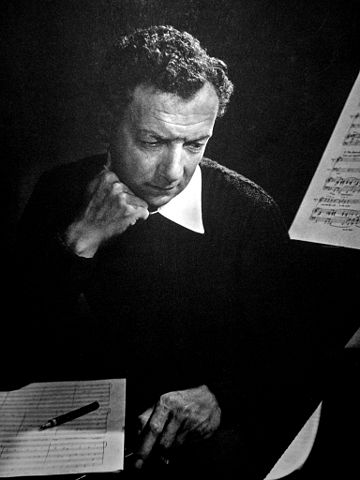 File:Benjamin Britten-Karsh.jpg
