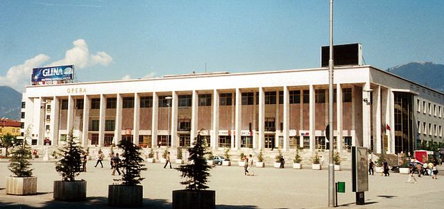 File:Tirana-opera-2001.jpg