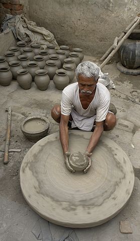 File:Potter at work, Jaura, India.jpg