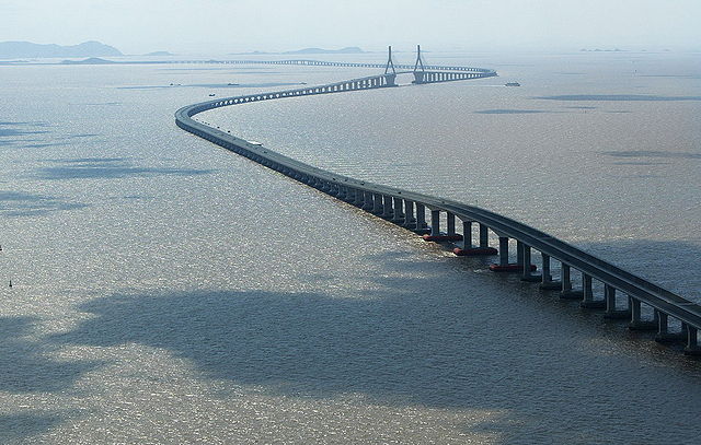 File:Donghai Bridge.jpg