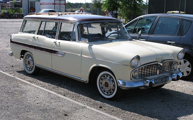 File:Simca Vedette Marly.jpg
