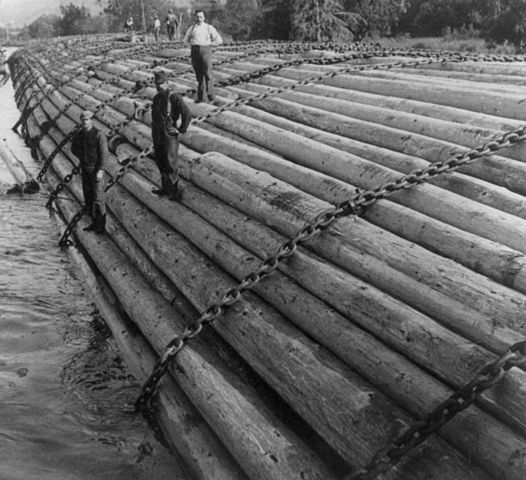 File:Columbia Log Raft.jpg