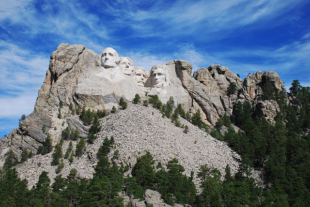 File:Mt. Rushmore Early Morning.jpg