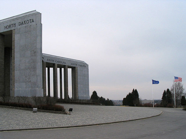 File:Mardasson Memorial Bastogne.JPG