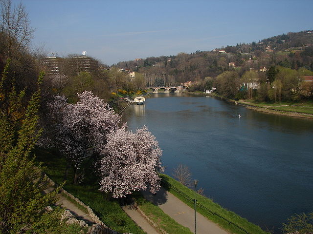 File:View of the Po from Turin.jpg