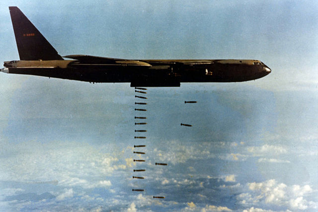 File:B-52D(061127-F-1234S-017).jpg