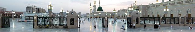 File:Madina Haram at evening .jpg