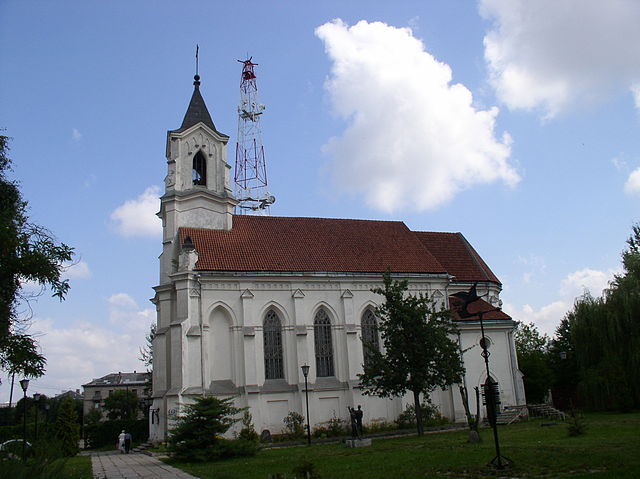 File:Belarus-Minsk-Holy Trinity Church-1.jpg