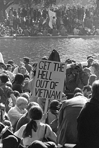 File:Vietnam War protestors at the March on the Pentagon.jpg