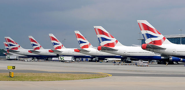 File:British Airways tails lined up at LHR Terminal 5B Iwelumo .jpg