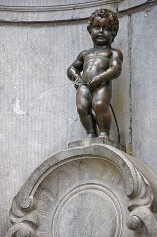 File:Bruxelles Manneken Pis.jpg
