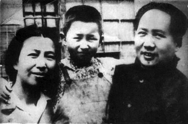 File:Mao Jiang Qing and daughter Li Na.jpg