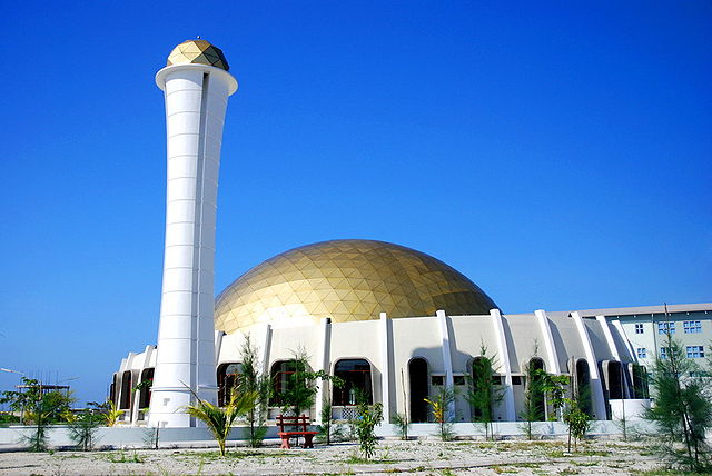 File:Mosque of Hulhumal&eacute;.jpg