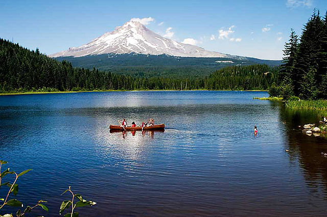 File:Trilliumlake.jpg