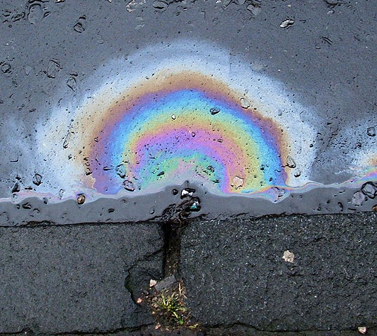 File:Dieselrainbow.jpg