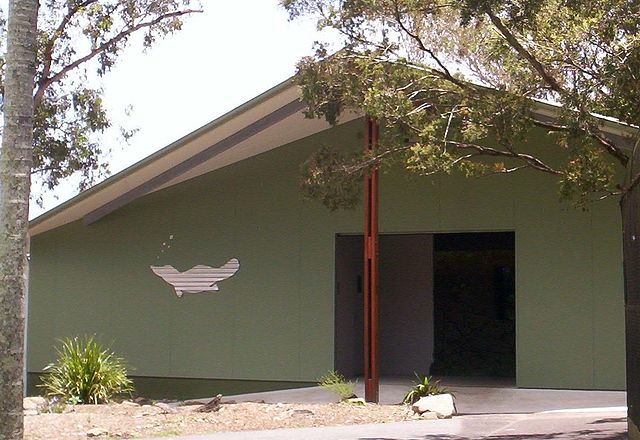 File:Platypus house at Lone Pine Koala Sanctuary.jpg