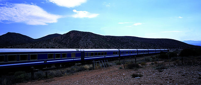 File:Blue Train passes through the Karoo.jpg