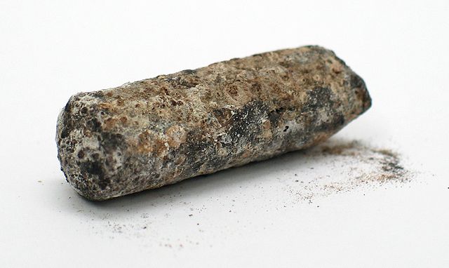 File:Thallium rod corroded.jpg