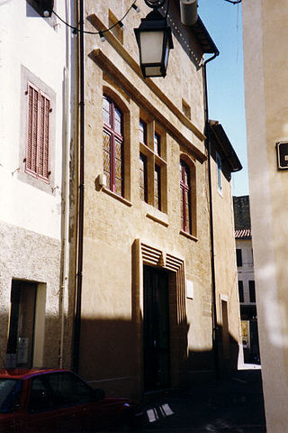 File:Nostradamuss house at Salon-de-Provence.jpg